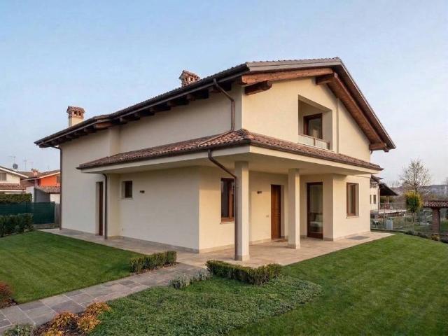 Villa in vendita a Sanfrè CN