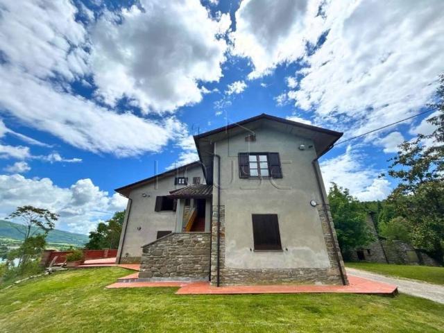 Rustico / Casale in vendita a Sansepolcro AR