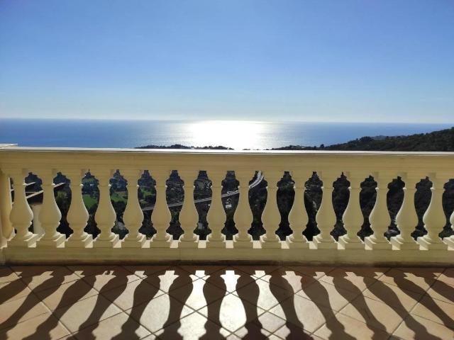 Villa in vendita a Sanremo