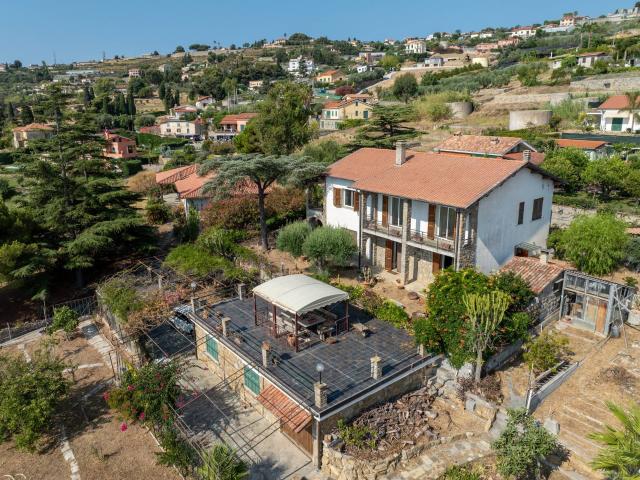 Villa in vendita a Sanremo