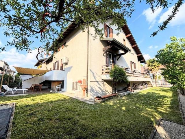 Villa in vendita a Santo Stefano Ticino