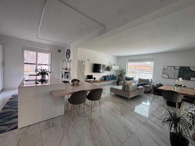 Villa in vendita a Santo Stefano Ticino MI