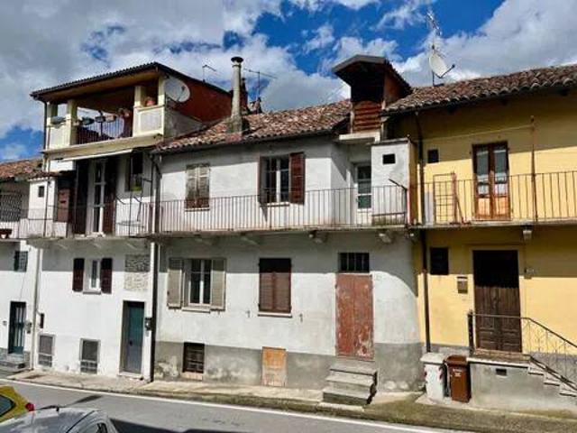 Villa in vendita a Santo Stefano Belbo CN