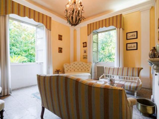 Villa in vendita a Santo Stefano di Moriano Lucca 480 mq Rif: 1423018