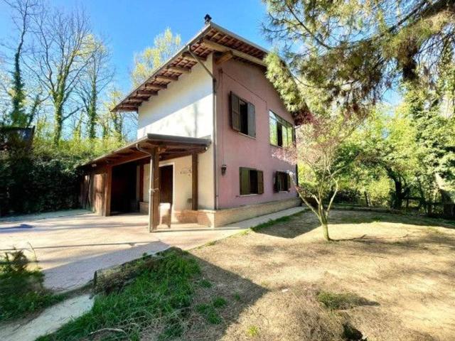 Villa in vendita a Santo Stefano Roero