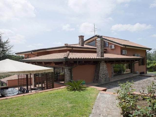 Villa in vendita a Sant'Oreste RM