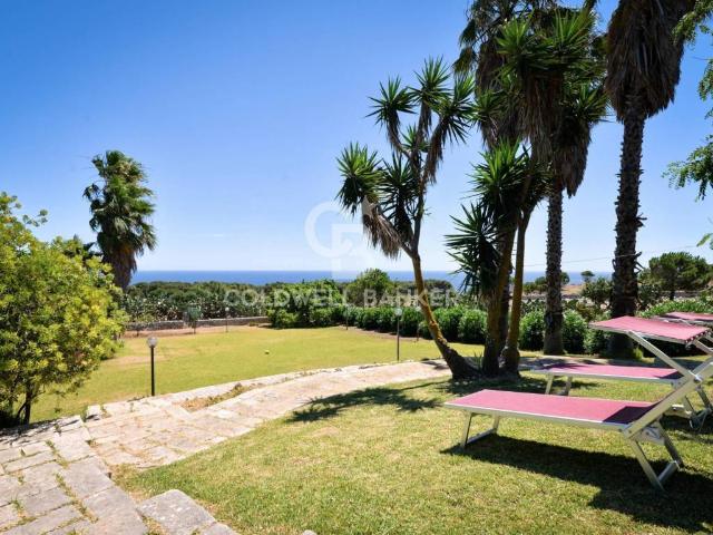 Villa in vendita a Santa Cesarea Terme LE