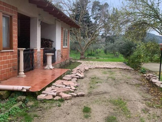 Villa in vendita a Santa Cristina Gela PA