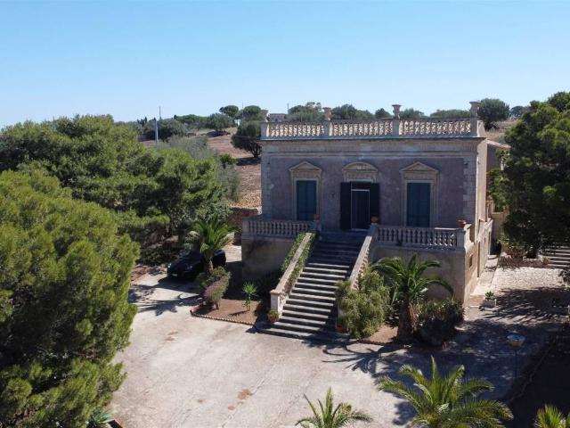 Villa in vendita a Santa Croce Camerina RG