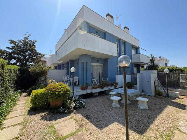 Villa in vendita a Santa Marinella RM