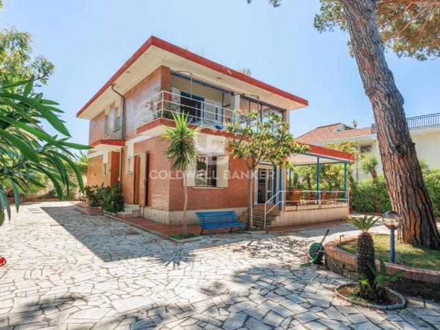 Villa in vendita a Santa Marinella RM