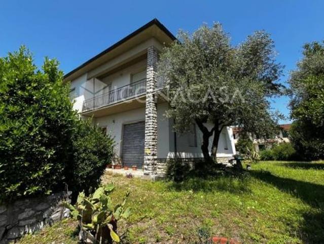 Villa in vendita a Santa Maria a Monte 190 mq Rif: 1416845