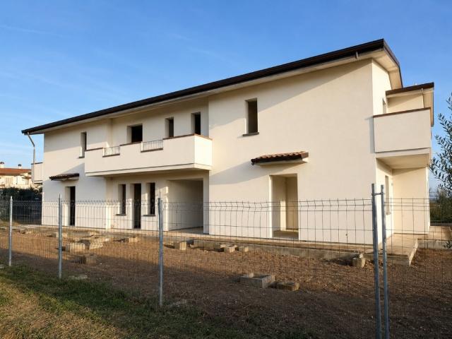 Villa in vendita a Santa Maria a Monte via di Bientina 100