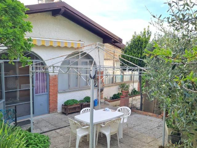Villa in vendita a Santa Maria della Versa PV
