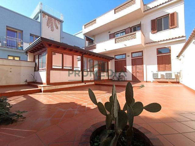 Villa in vendita a Santa Teresa di Riva ME
