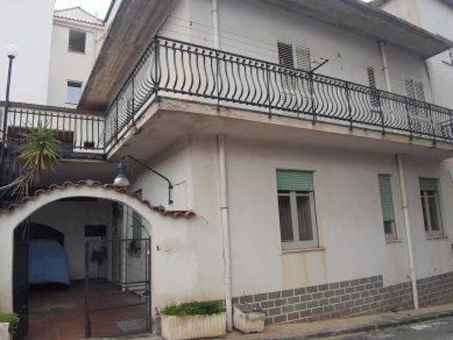 Villa in vendita a Sant'Agata di Militello ME