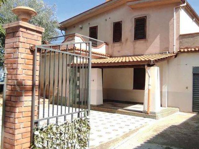 Villa in vendita a Sant'Agata di Militello ME