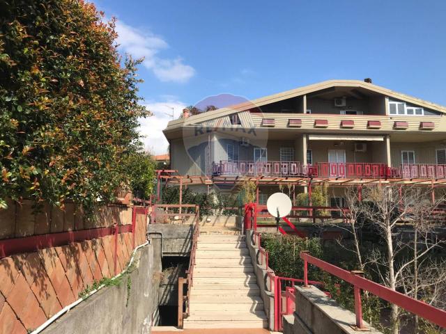 Villa in vendita a Sant'Agata Li Battiati
