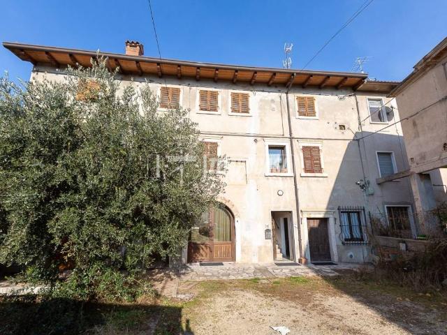 Villa in vendita a Sant'Ambrogio di Valpolicella VR