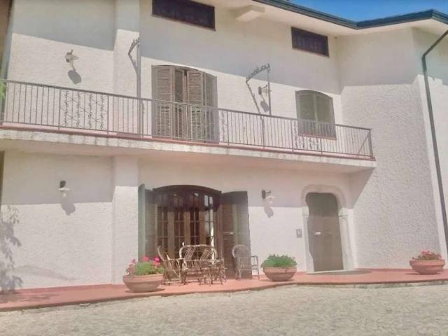 Villa in vendita a Sant'Angelo dei Lombardi AV
