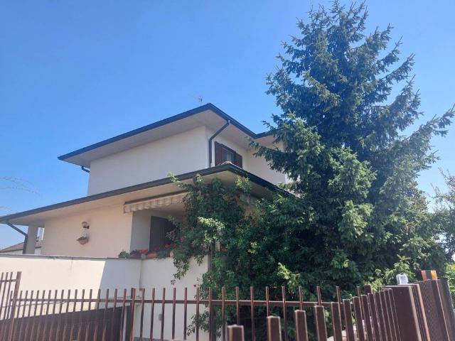 Villa in vendita a Sant'Angelo Lodigiano LO