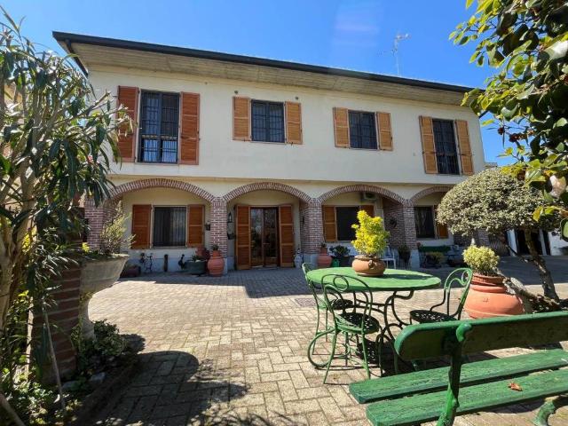 Villa in vendita a Sant'Angelo Lodigiano LO