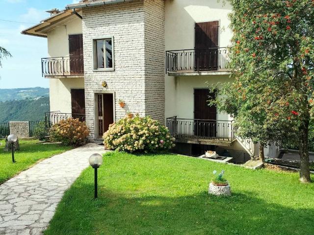 Villa in vendita a Sant'Anna d'Alfaedo VR