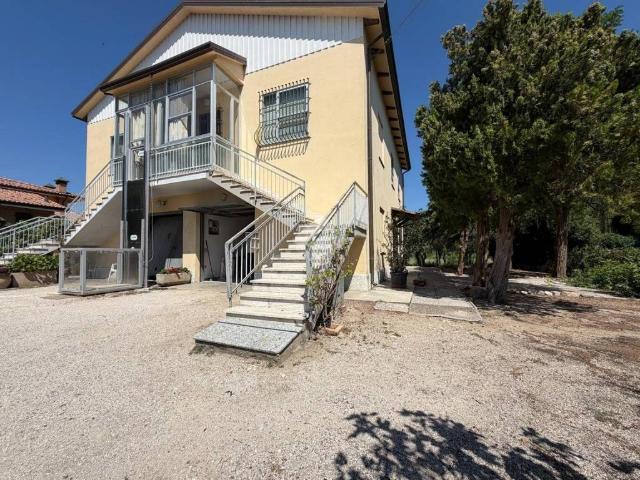 Villa in vendita a Santarcangelo di Romagna RN