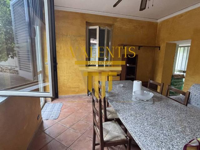 Villa in vendita a Santi Cosma e Damiano LT