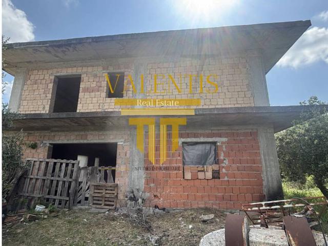 Villa in vendita a Santi Cosma e Damiano LT