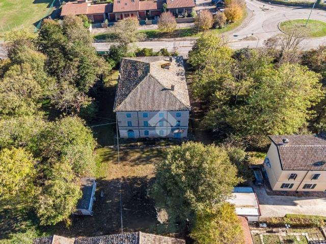 Villa in vendita a Sant'Ilario d'Enza RE