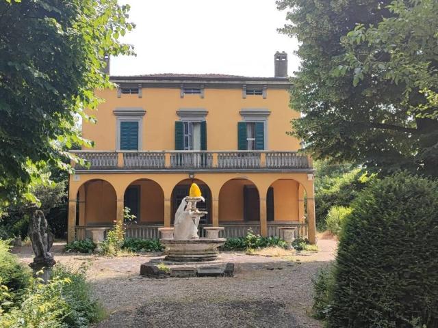 Villa in vendita a Sant'Ilario d'Enza RE