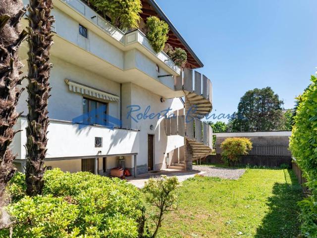 Villa in vendita a Saronno VA