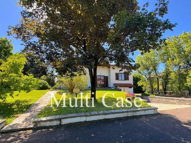 Villa in vendita a Saronno VA