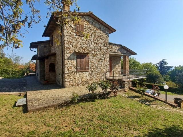 VILLA in VENDITA a SARTEANO di 8 vani