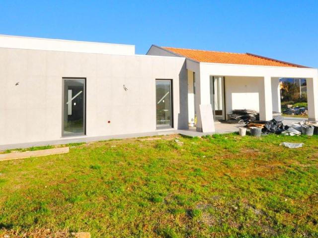 Villa in vendita a Sarzana