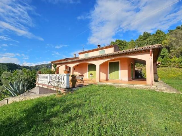 Villa in vendita a Sarzana
