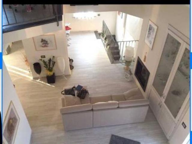 Villa in vendita a Sarzana 300 mq Rif: 1038910