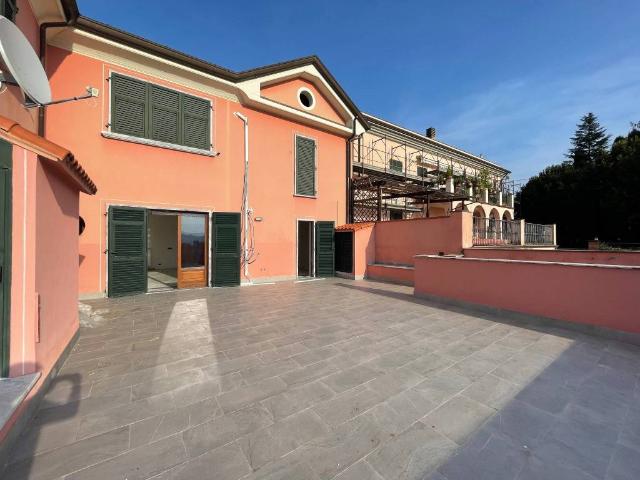 Villa in vendita a Sarzana SP