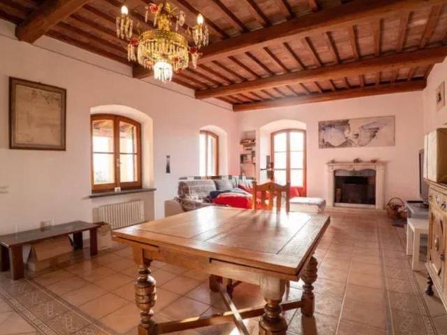 Villa in vendita a Fosdinovo MS