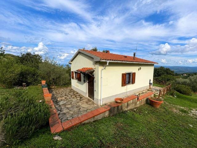 Villa in vendita a Sassetta LI