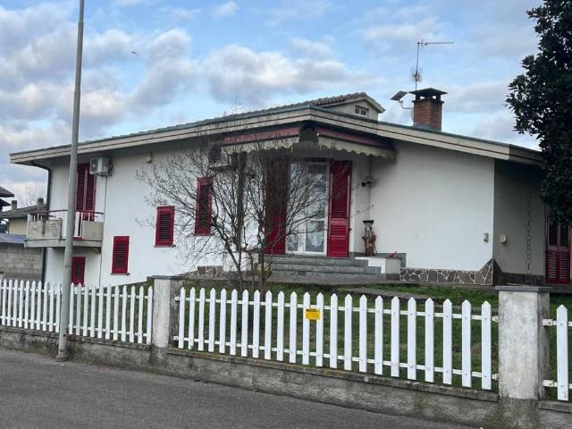 Villa in vendita a Scaldasole PV