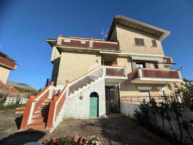 Villa in vendita a Scalea CS