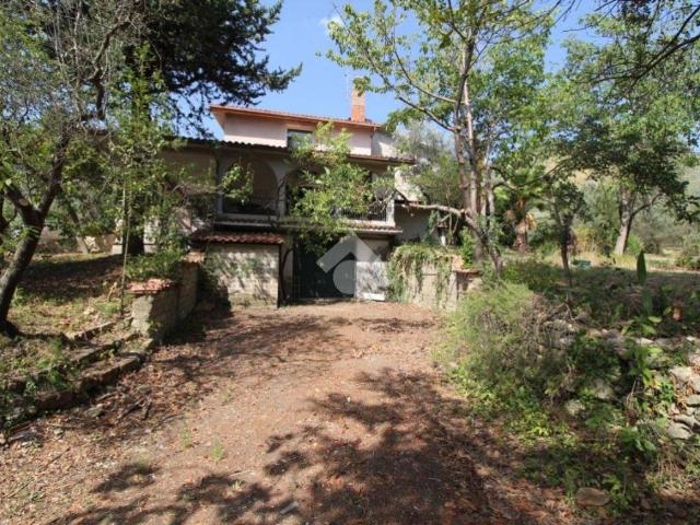 Villa in vendita a Scandriglia RI