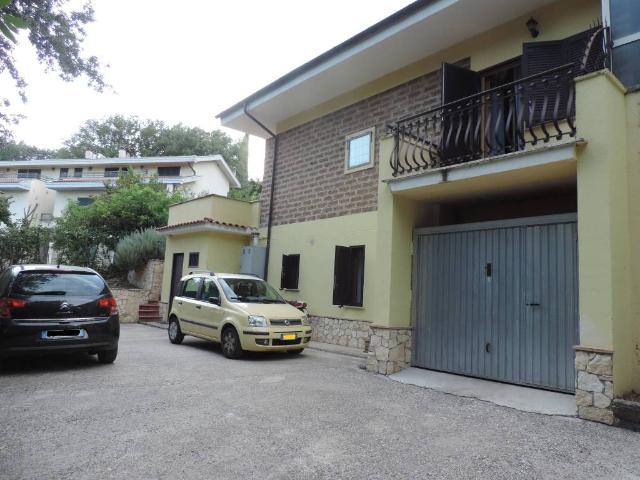 Villa in vendita a Scandriglia RI