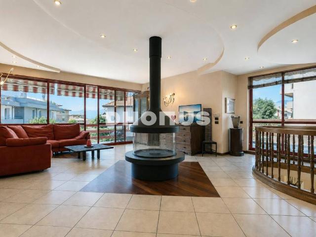 Villa in vendita a Scanzorosciate BG