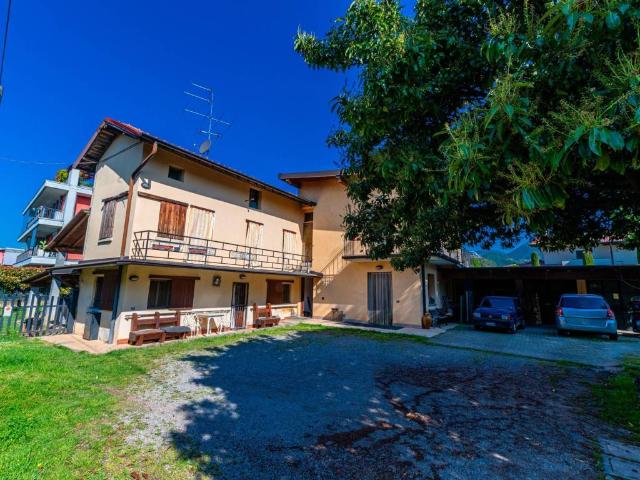 Villa in vendita a Scanzorosciate BG