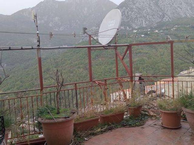 Villa in vendita a Scapoli IS