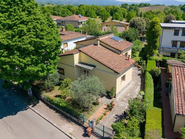 Villa in vendita a Scarperia e San Piero FI