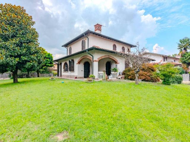 Villa in vendita a Settala MI